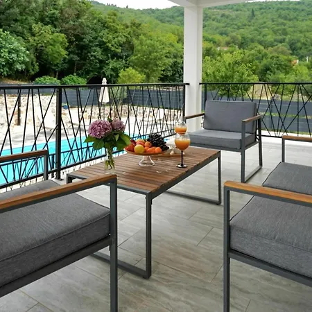 Lovely In With Wifi Holiday home Runovic